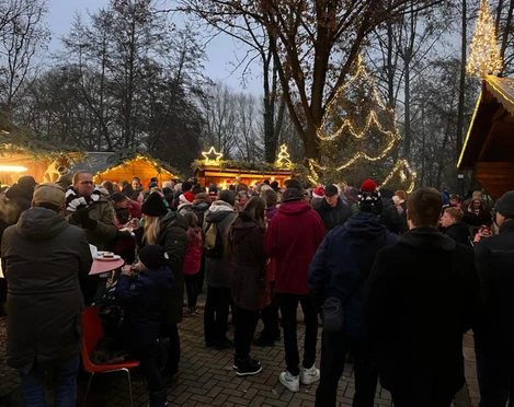2022-12-Weihnachtsmarkt_Weih_06_web.jpg