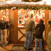 dresden-weihnachtsmarkt-glühweinstand.jpg
