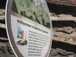 Sommer Gletschi-Tour in der Aletsch Arena Sommer Gletschi-Tour in der Aletsch Arena