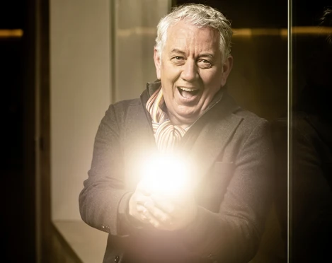 RöbiKoller_Pressebild_hoch_ohneText.jpg