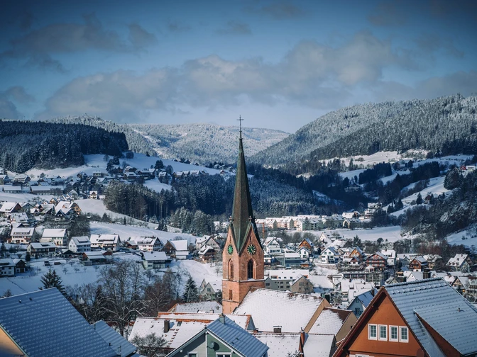 Ortsansicht Baiersbronn im Winter