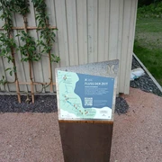 Stele Im Fluss der Zeit "Königshammer"