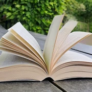Bücherwunschzetttel Foto 2.jpg