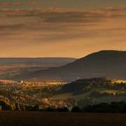 Erzgebirgslandschaft mit Blick auf Bergstadt Marienberg