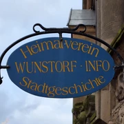 Eingang zum Keller der Geschichte
