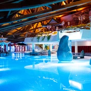 Indoor pool at the Kurhessen Therme in Kassel Sie sehen das Innenbecken der Kurhessen Therme in KasselYou are looking at the indoor pool of the Kurhessen Therme in Kassel