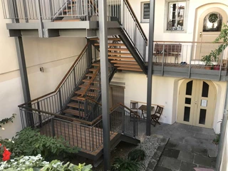 Innenhof mit Sitzplatz