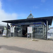 Adler-Pavillon am Lister Hafen