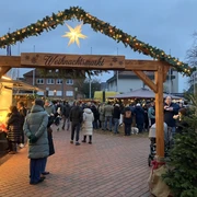 Weihnachtsmarkt_Brunsbüttel_Eingang_c_Stadtmanagement.jpeg