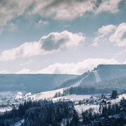 Winterliche Ortsansicht von Baiersbronn
