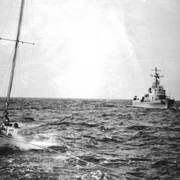 Yacht Tornado im Schlepp 1975_BGS.jpg
