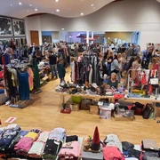 20250328_Kindersachenflohmarkt Elgerhaus 2025-2-cc by Jugendpflege Schauenburg