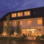 Hotel_Walker-Papenburg-Aussenansicht_mini.jpg