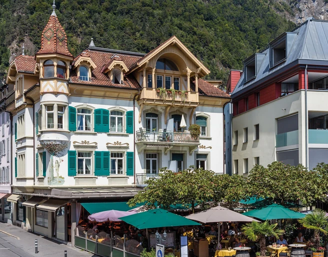 cafe-de-paris-aussenansicht