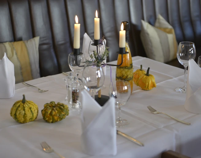 Restaurant Deutsches Haus Festliche gedeckter Tisch im Deutschen Haus in Gifhorn