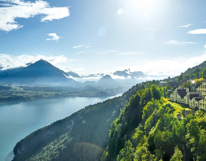 dorint-beatenberg-panorama-luftbild