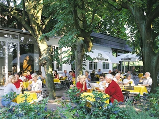 Biergarten im Morada Hotel Isetal Biergarten im Morada Hotel Isetal