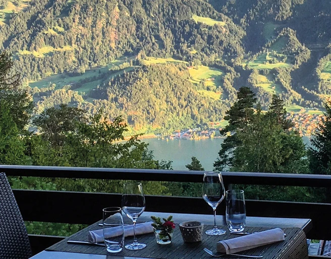 gloria-beatenberg-balkon-ausblick