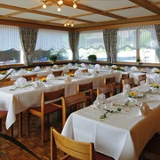 hotel-adler-saal
