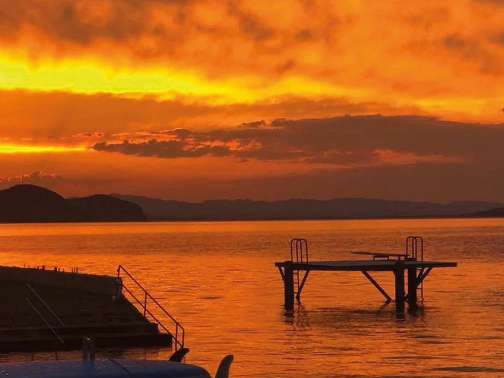 leissigen-strandbad-bad-beizli-aussicht