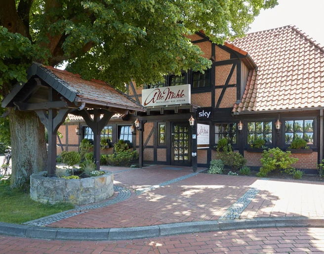 Außenansicht Restaurant Alte Mühle Außenansicht Restaurant Alte Mühle in Weyhausen