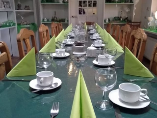 Café Creativ, St. Michaelisdonn Café Creativ, St. Michaelisdonn, gedeckte Tafel