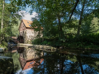 Wandern auf dem Mühlenweg am Wiehengebirge