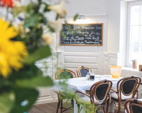 Casa Bianca Restaurant