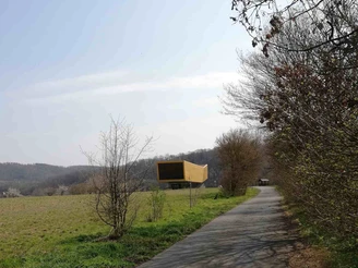 arche_nebra_weiter_weg