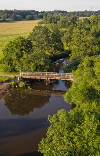 Die Wümme und die Gothardbrücke aus der Vogelperspektive Die Wümme und die Gothardbrücke aus der Vogelperspektive