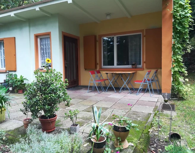 Ansicht mit Terrasse