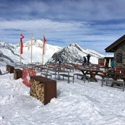 horli-hütte-eggishorn-winter
