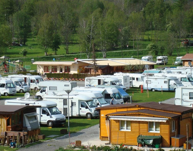 restaurant-camping-eggishorn-fiesch-sommer-1