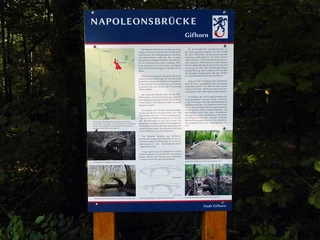 Hinweistafel Napoleonbrücke.jpg Hinweistafel Napoleonbrücke Gifhorn