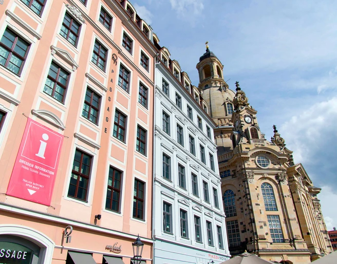 Dresden Information in der QF Passage