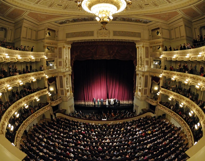 Zuschauerraum der Semperoper Dresden