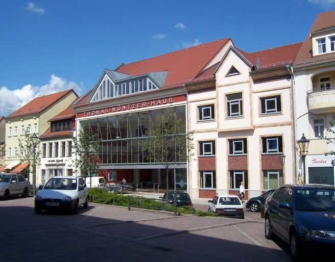 Stadthalle „Thomas-Müntzer-Haus"
