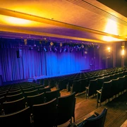 Bühne des Boulevardtheaters Dresden