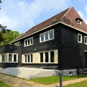 Südfassade des Konrad-Wachsmann-Hauses