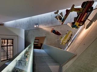 Blick in die Ausstellung - War and Play