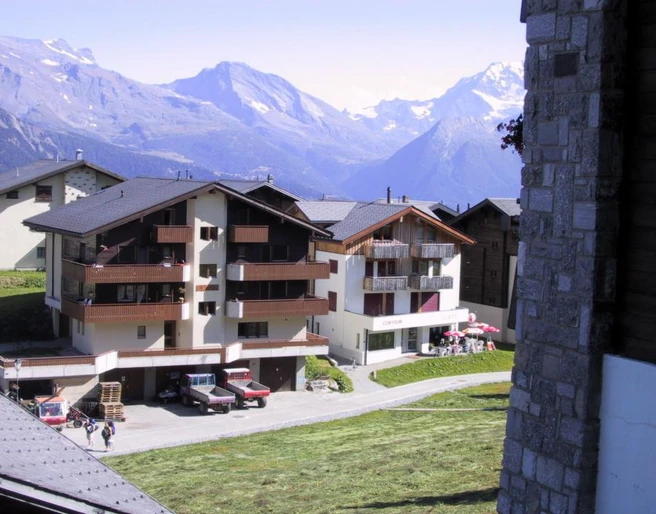 Aussenansicht Sommer