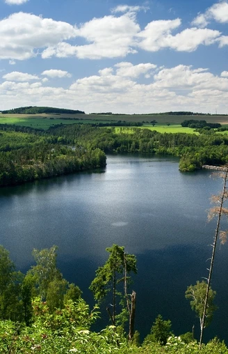 Blick vom Grobisch auf die Weidatalsperre