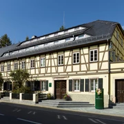 Wendt & Kühn-Welt hinter historischer Fachwerkfassade_Juliane Mostertz.jpg