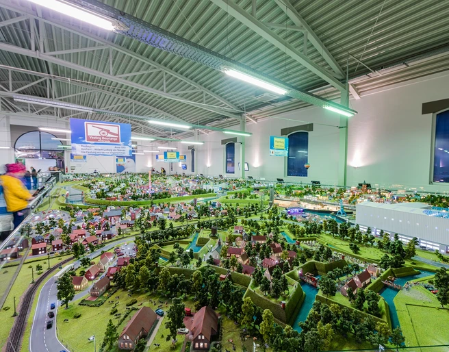 Das Bild zeigt ein Teil der Ausstellung im Leeraner Miniaturland