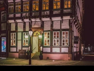 Brodhaus_bei Nacht brodhaus-bei-nacht