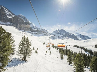 jungfrau-ski-region-sesselbahn-winter-schnee.jpg