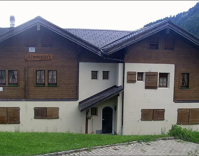 Aussenansicht Sommer