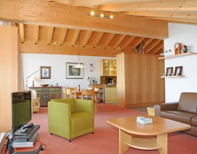 Emilio Dach -Wohnzimmer und Essecke