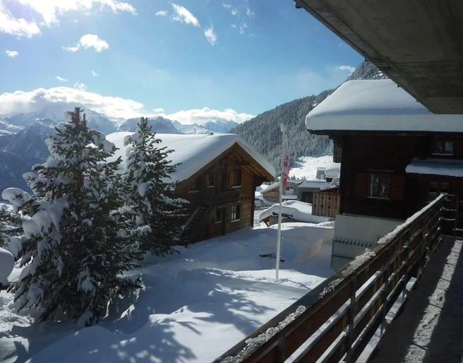auf dem Balkon