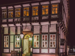 Brodhaus bei Nacht brodhaus-bei-nacht